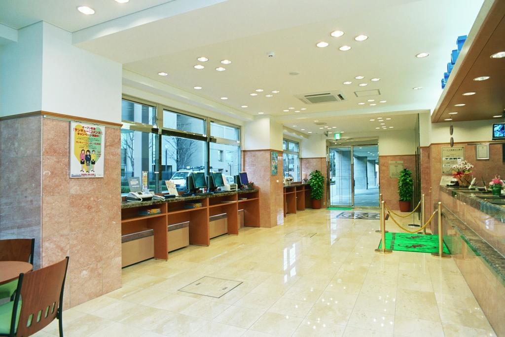 Toyoko Inn Tokyo Monzen-Nakacho Eitaibashi Экстерьер фото