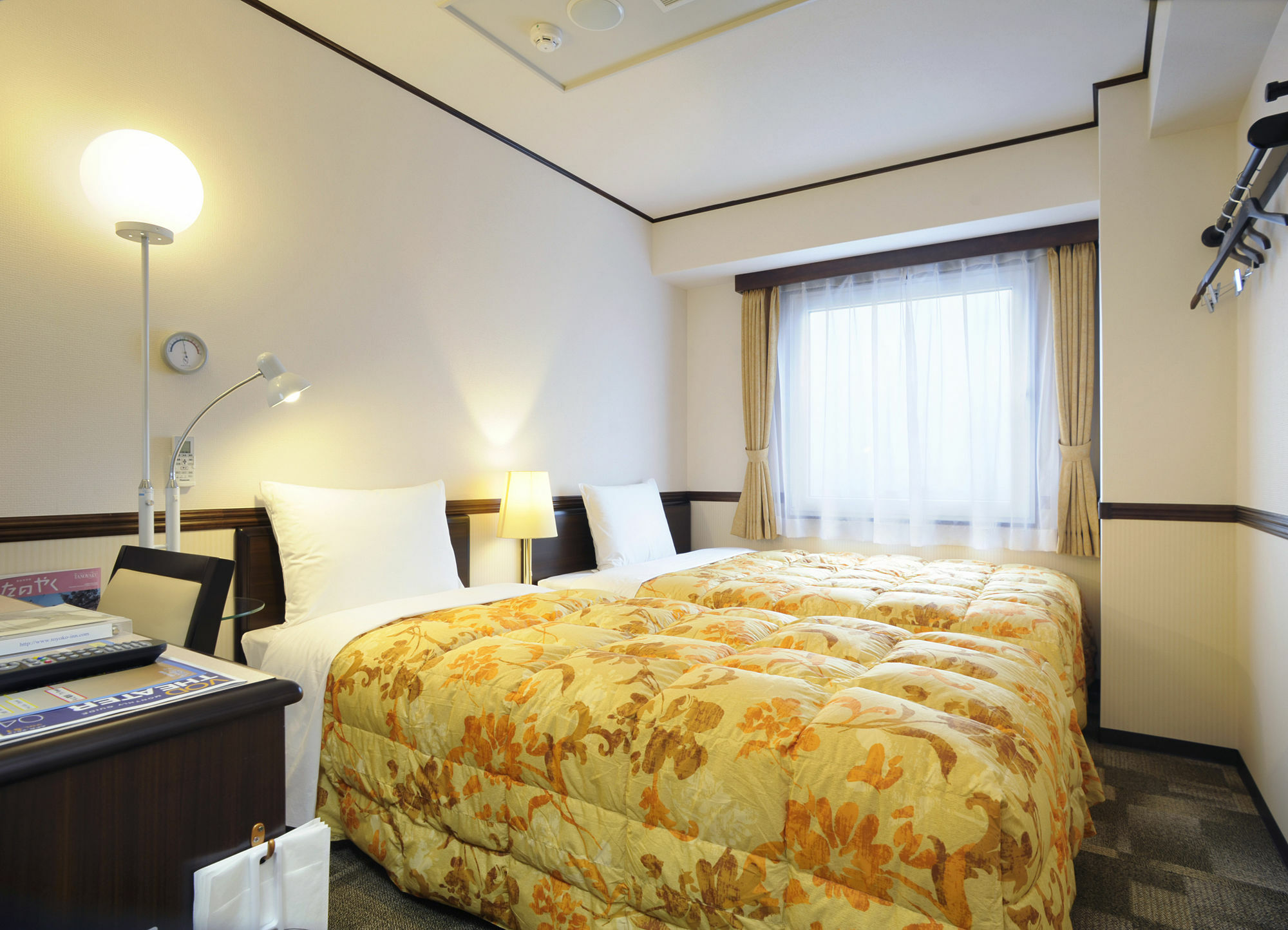 Toyoko Inn Tokyo Monzen-Nakacho Eitaibashi Экстерьер фото