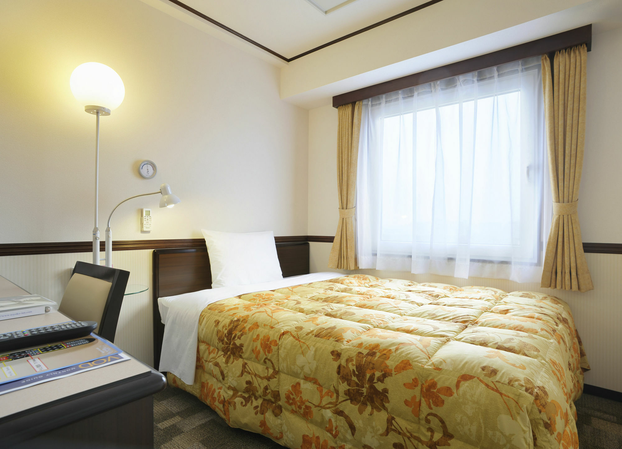 Toyoko Inn Tokyo Monzen-Nakacho Eitaibashi Экстерьер фото